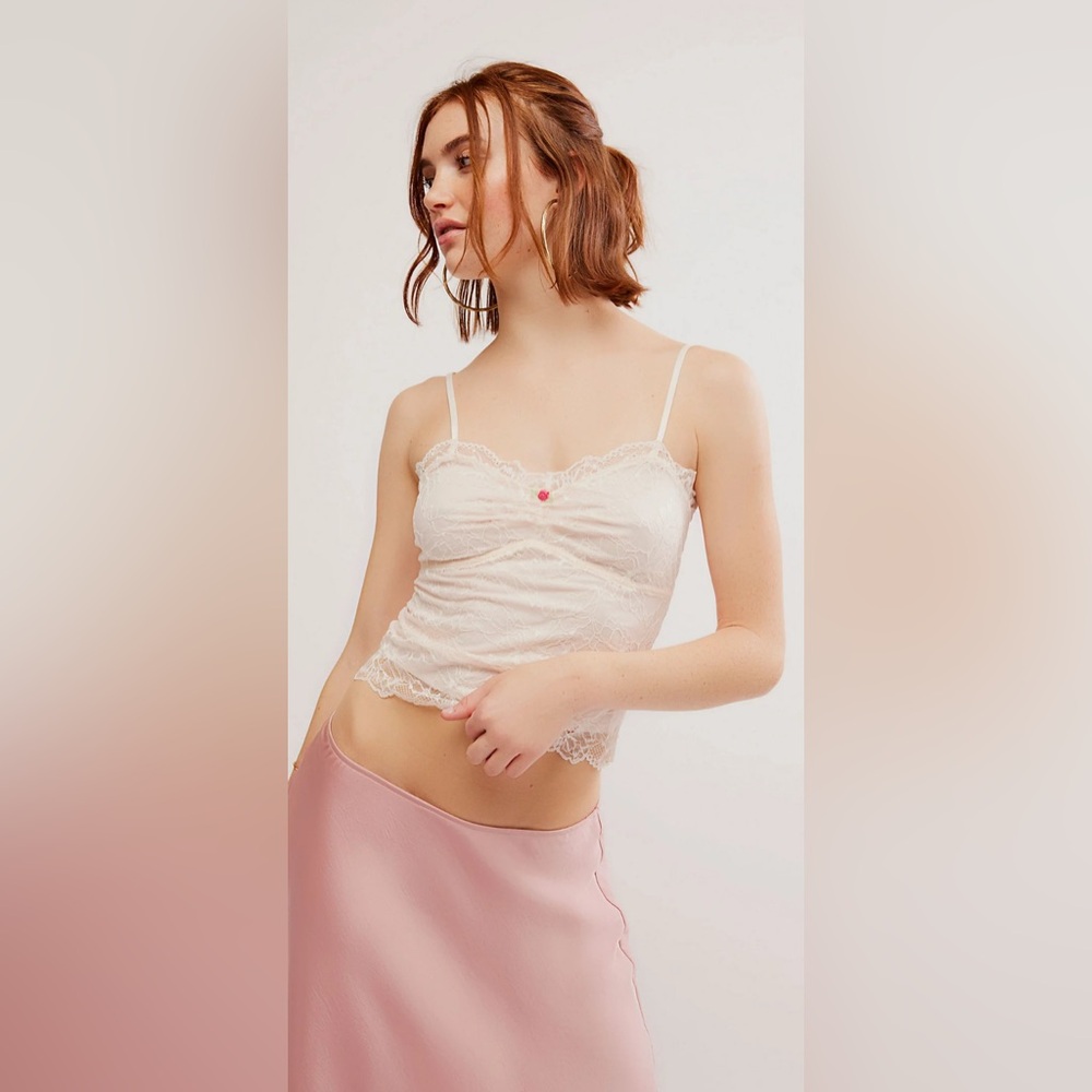 🌼 3 for $50 🌼 FREE PEOPLE 🌹 LACEY ESSENTIAL CAMI